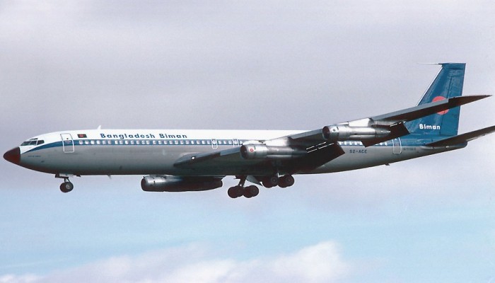 ​বিমানের পাইলটদের খাবার সাধারণ যাত্রীদের থেকে আলাদা হয় কেন?