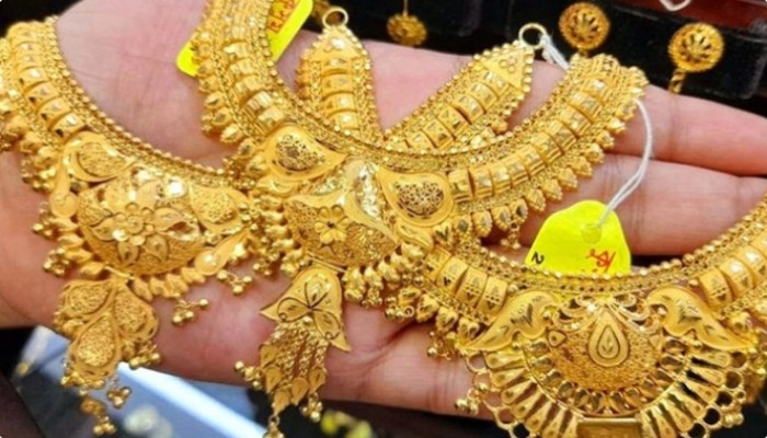 স্বর্নের দাম রেকর্ড দুই লাখ ছাড়ালো