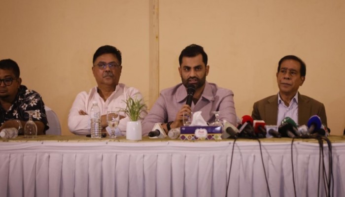 সভাপতি বুলবুলকে অবৈধ আখ্যা দিয়ে ক্রিকেট বর্জনের ঘোষণা