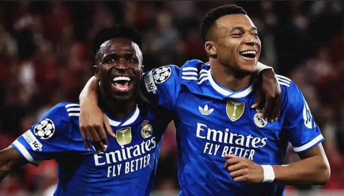 এমবাপের চার গোল