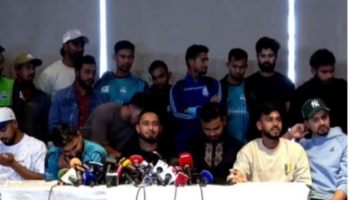 পরিচালক নাজমুলের পদত্যাগ নতুবা খেলা বয়কট নীতিতে অনড় ক্রিকেটাররা